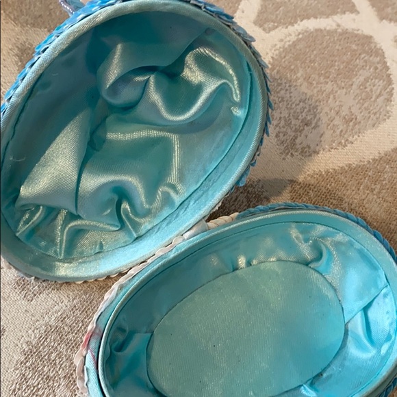 ~Oxford~ Blue & White Sequin Bunny Egg Trinket Box - Picture 5 of 6